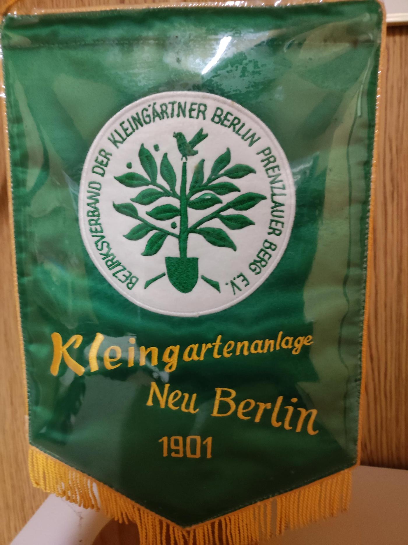 Fahne der Kleingärtner 2001